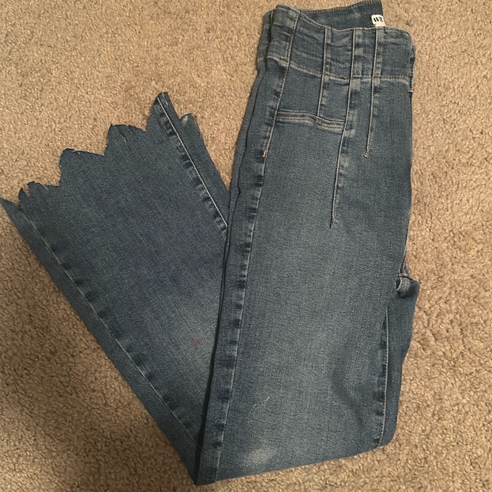 WE THE FREE FLARE JEAN 27